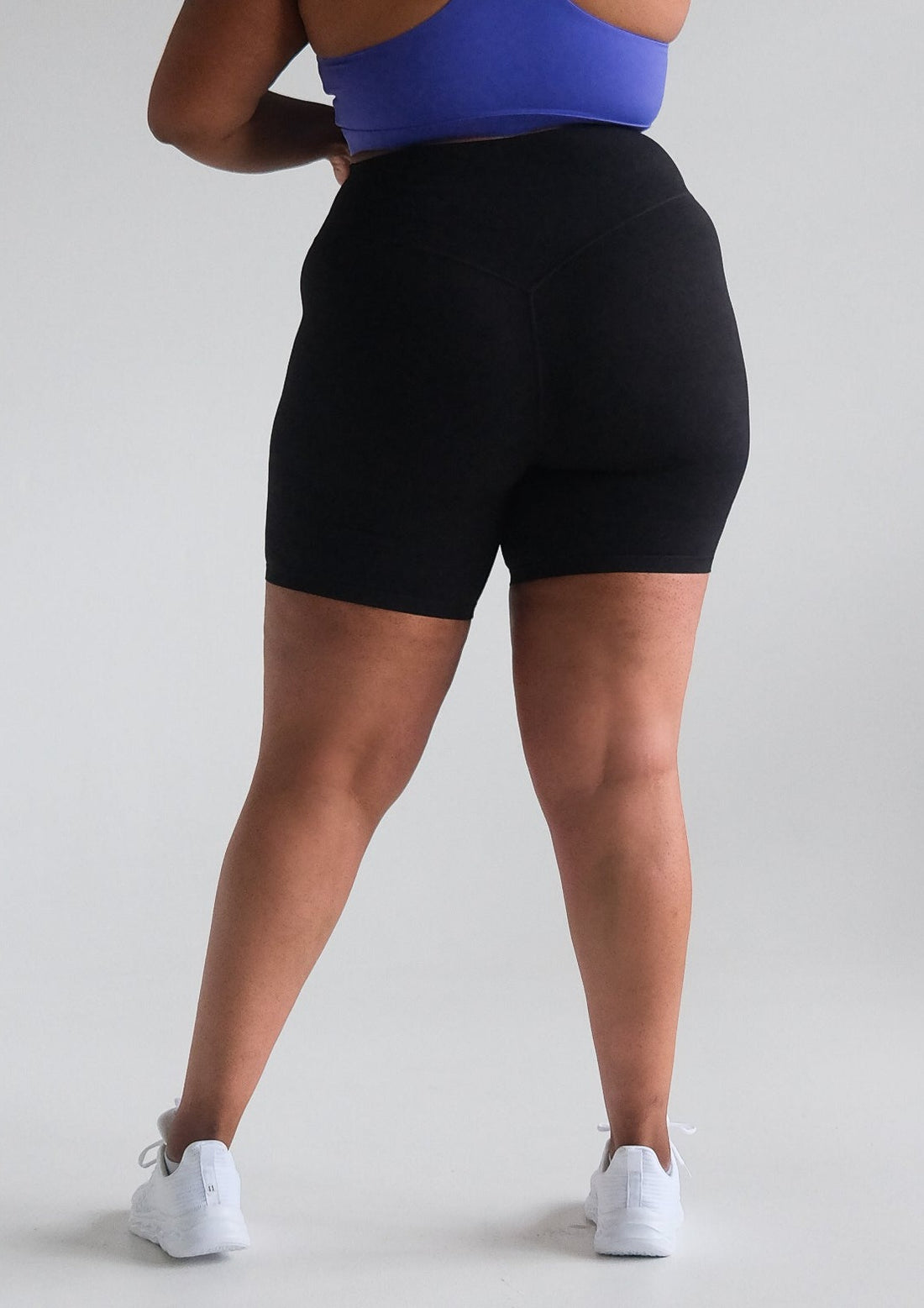 Flourish Crossover Short 6" - Midnight