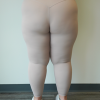 Flourish Crossover Legging - Oat