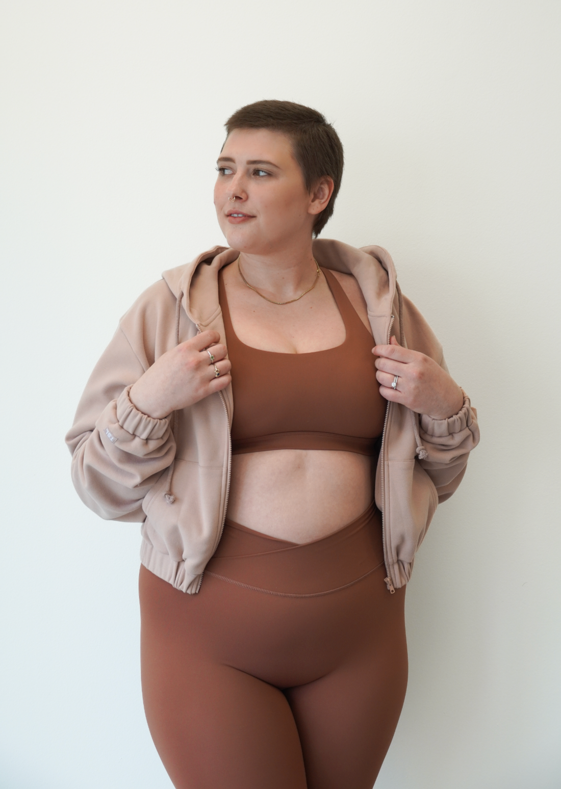Nova Crop Zip - Latte
