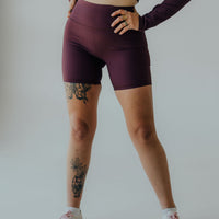 Tranquility Short 6" - Cranberry